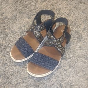 Bernie Mev. New York Sandals